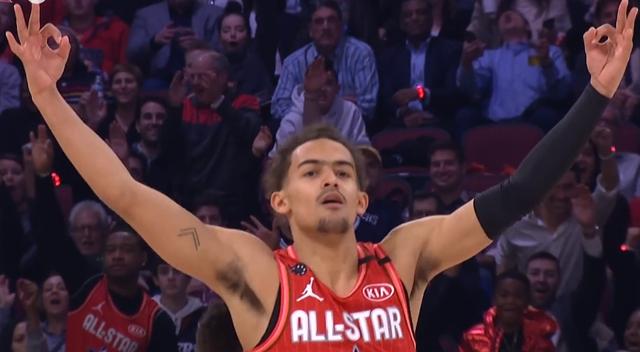 成都1-2河南赛中，阿奇姆彭遭看台球迷竖中指+骂黑鬼