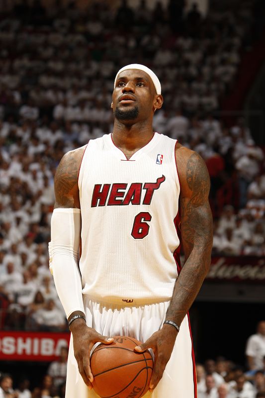 中超-吴曦梅开二度 上海申花主场大胜梅州客家