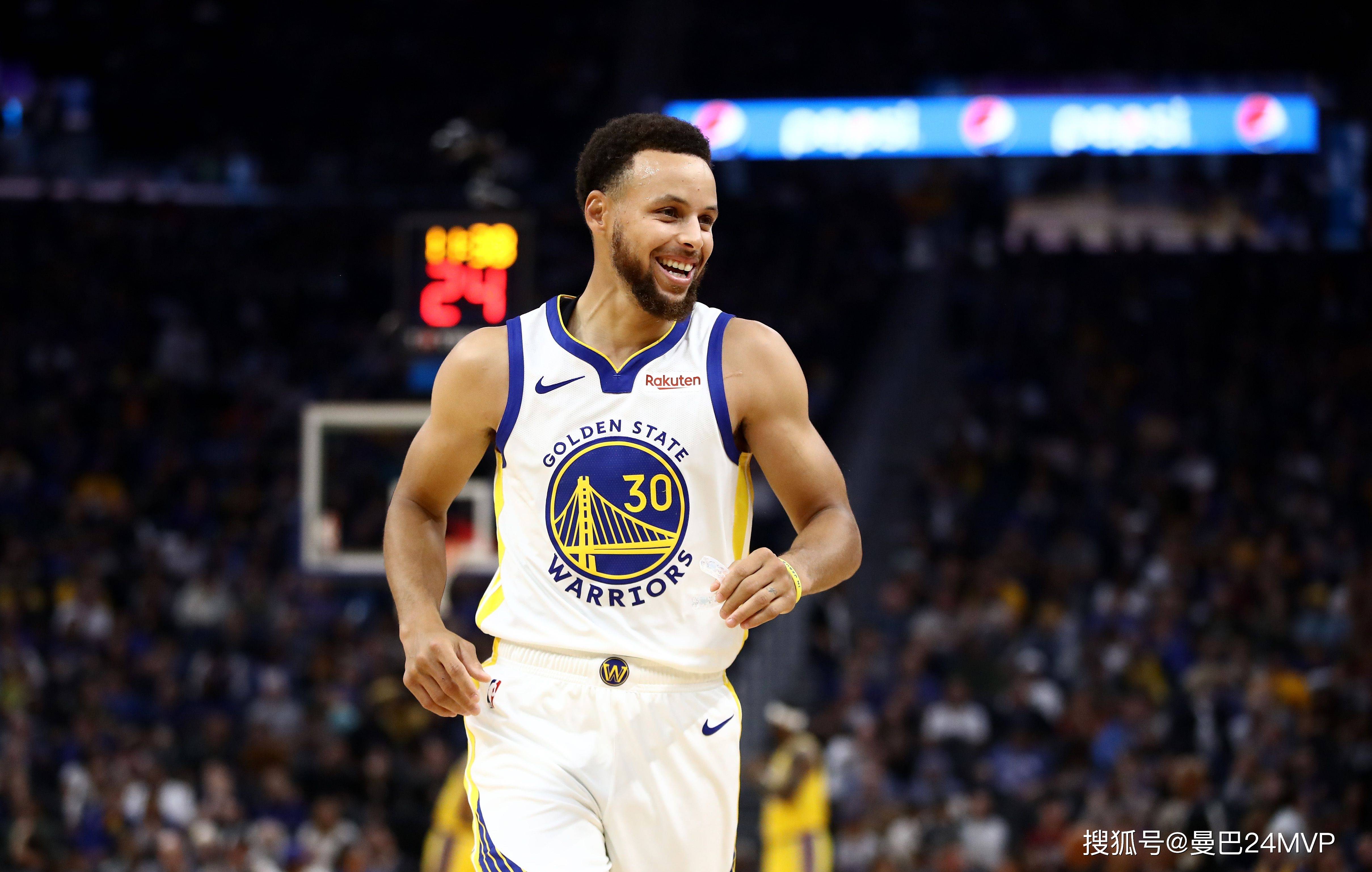 [田径]男子三级跳远 朱亚明刷新赛季最佳摘银