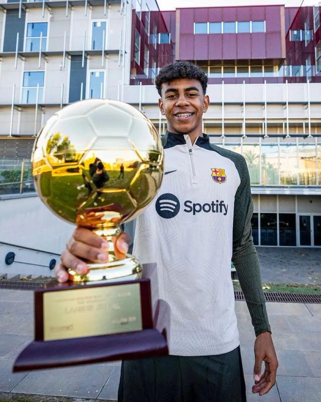 2025中超大结局：海港夺冠，亚泰、梅州降级，法比奥金靴