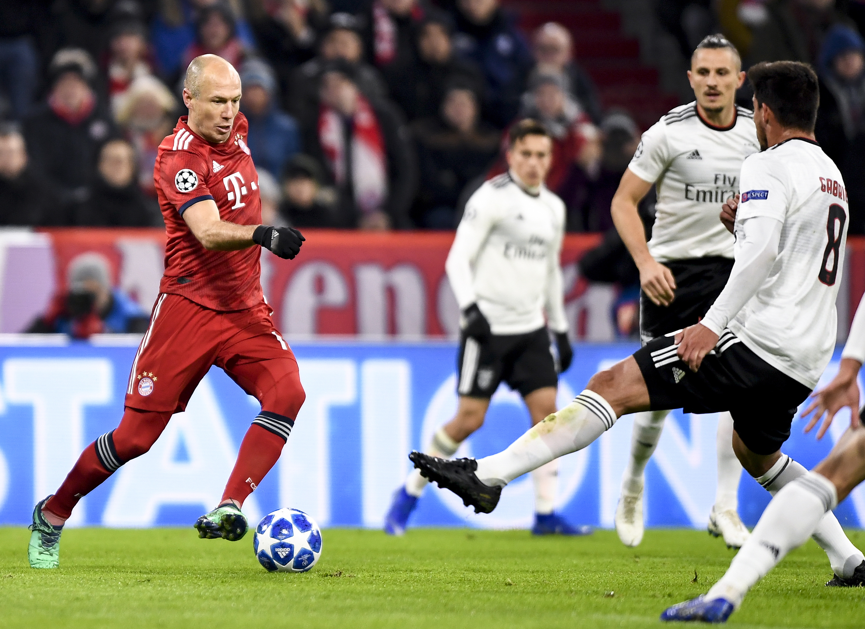 篮球火箭球队连续两场取胜