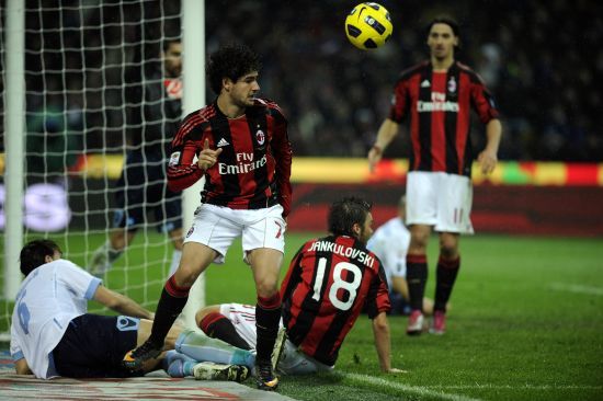 体坛联播｜梅西夺取美职联冠军，萨拉赫炮轰斯洛特