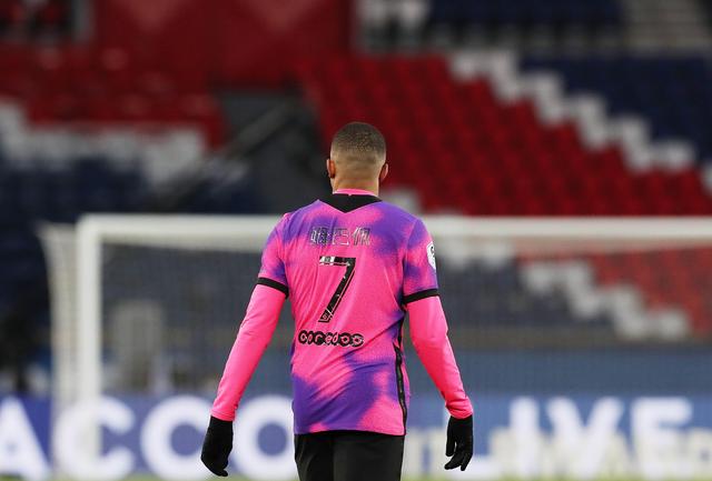 皇马将向国际足联控告因‘内格雷拉事件’所造成的裁判损害