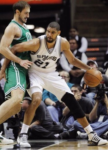 7年17冠变冠军绝缘体？马竞新王，这日子不好过！