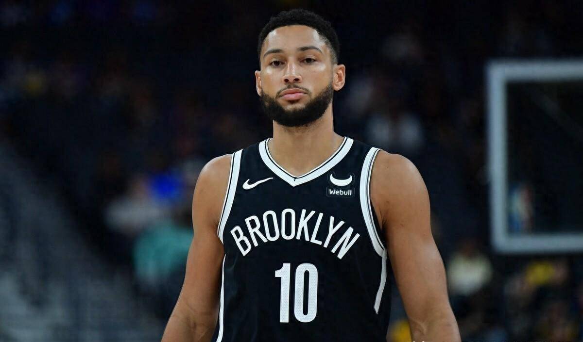 赵嘉仁吊球篮下 胡金秋上篮打成并加罚